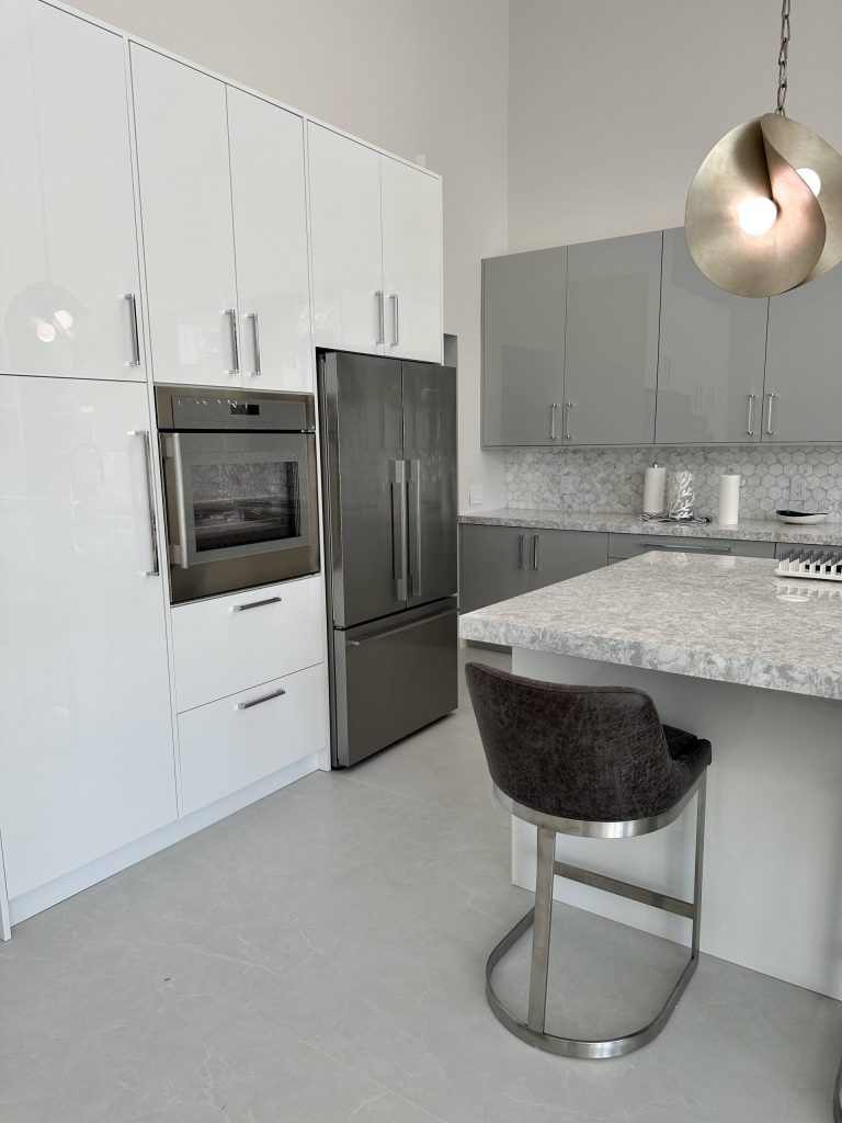 C1760E8A AA41 4589 870B 4517BC17F6B5